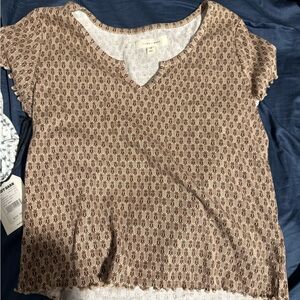 CLEO AND WOLF BROWN AND WHITE TOP SIZE SMALL